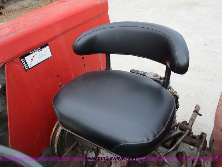 image for item D2390 Massey-Ferguson 285 tractor