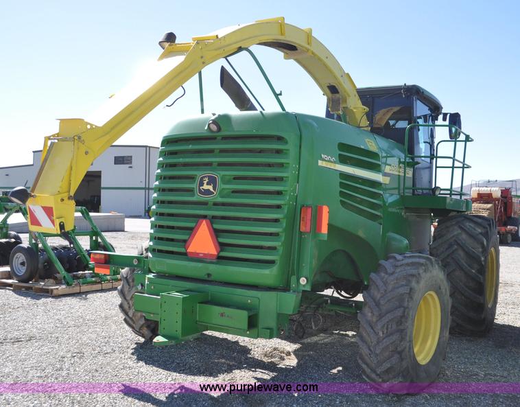 image for item F2266 2006 John Deere 7800 forage harvester