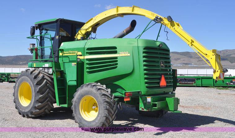 image for item F2266 2006 John Deere 7800 forage harvester