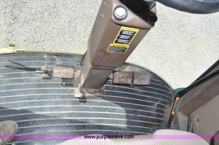 image for item F2266 2006 John Deere 7800 forage harvester