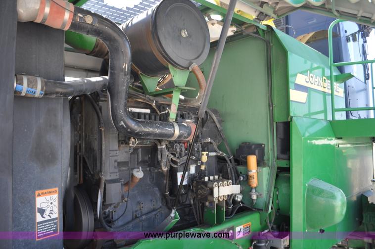 image for item F2266 2006 John Deere 7800 forage harvester