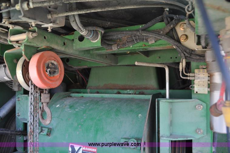 image for item F2266 2006 John Deere 7800 forage harvester