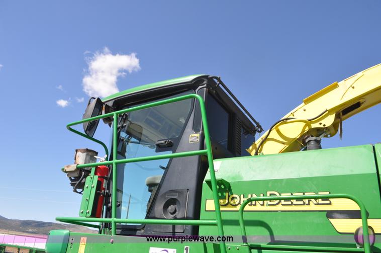 image for item F2266 2006 John Deere 7800 forage harvester