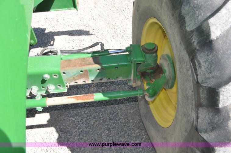 image for item F2266 2006 John Deere 7800 forage harvester