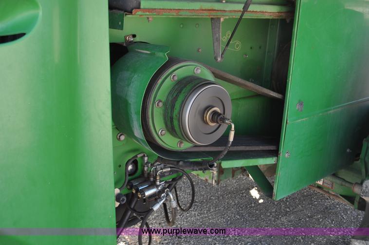 image for item F2266 2006 John Deere 7800 forage harvester