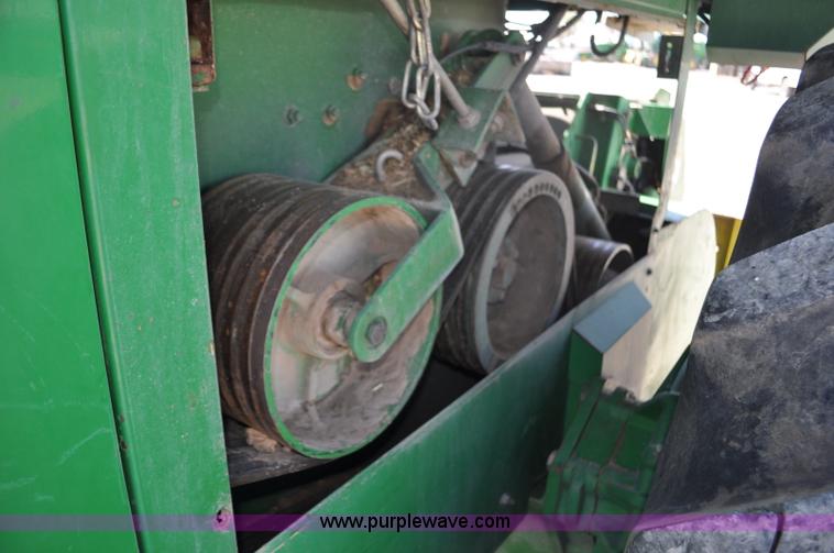 image for item F2266 2006 John Deere 7800 forage harvester