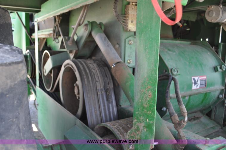 image for item F2266 2006 John Deere 7800 forage harvester