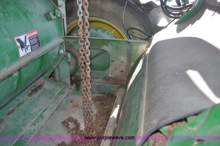 image for item F2266 2006 John Deere 7800 forage harvester