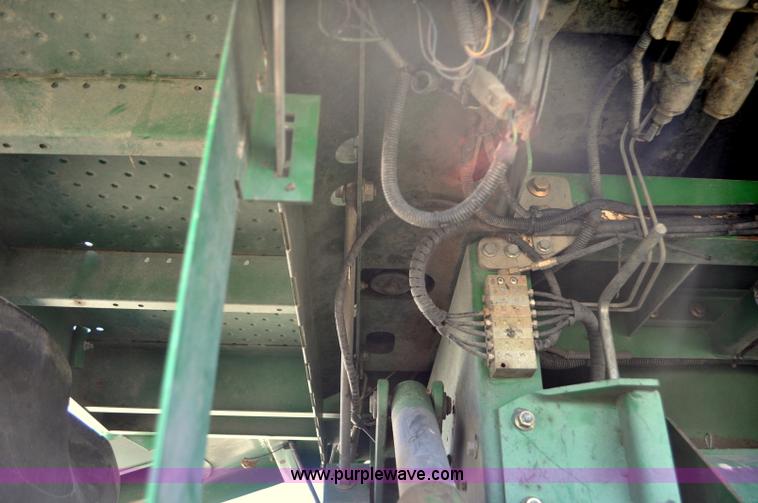 image for item F2266 2006 John Deere 7800 forage harvester
