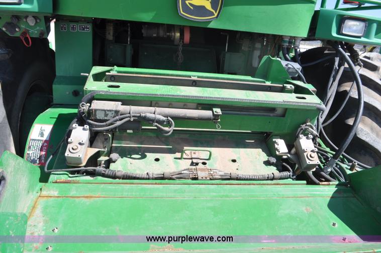 image for item F2266 2006 John Deere 7800 forage harvester