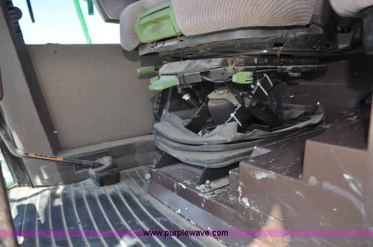 image for item F2267 2007 John Deere 7800 forage harvester