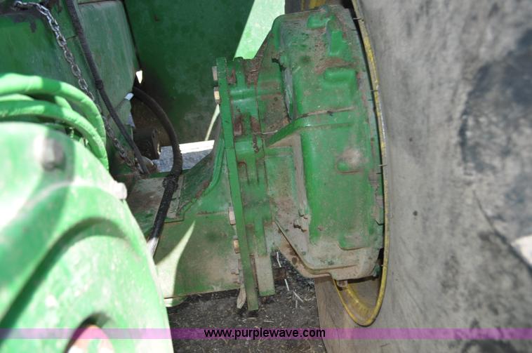 image for item F2267 2007 John Deere 7800 forage harvester