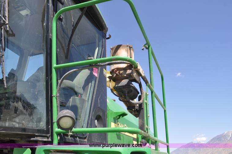 image for item F2267 2007 John Deere 7800 forage harvester
