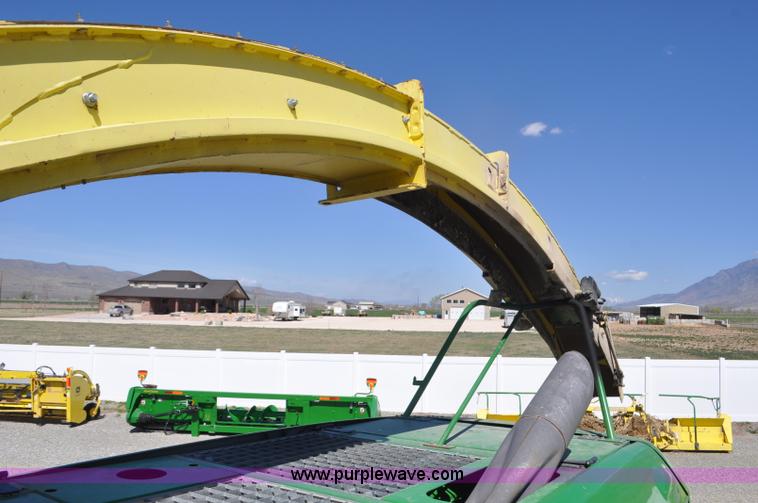 image for item F2267 2007 John Deere 7800 forage harvester