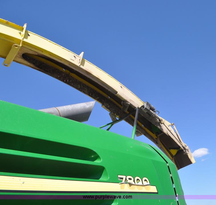 image for item F2267 2007 John Deere 7800 forage harvester