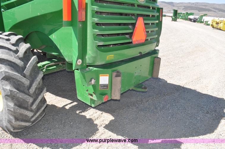 image for item F2267 2007 John Deere 7800 forage harvester
