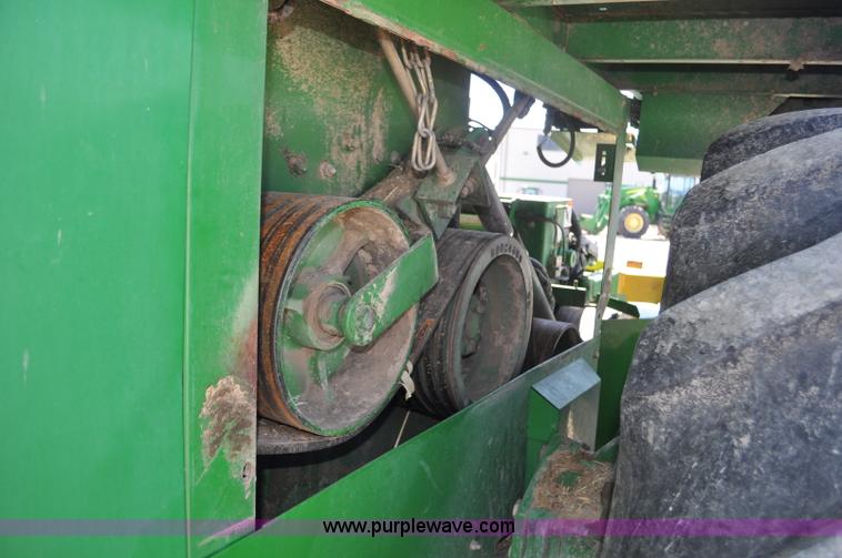 image for item F2267 2007 John Deere 7800 forage harvester