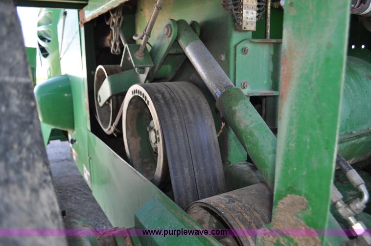 image for item F2267 2007 John Deere 7800 forage harvester