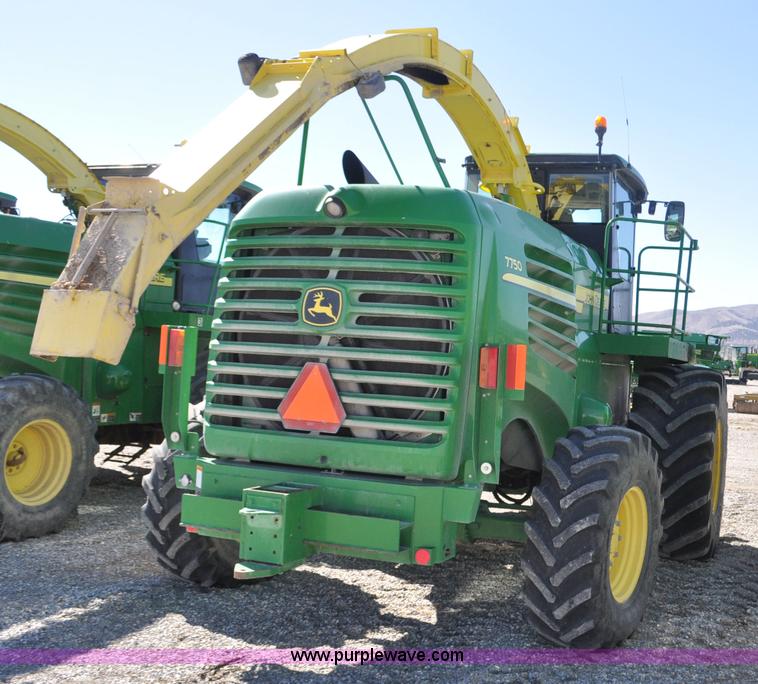 image for item F2268 2009 John Deere 7750 forage harvester