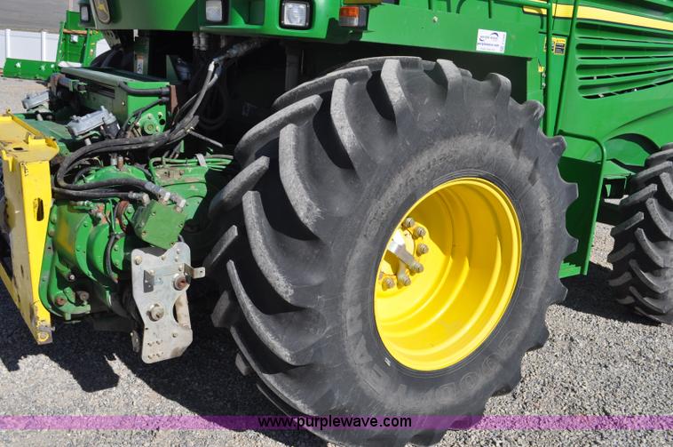 image for item F2268 2009 John Deere 7750 forage harvester