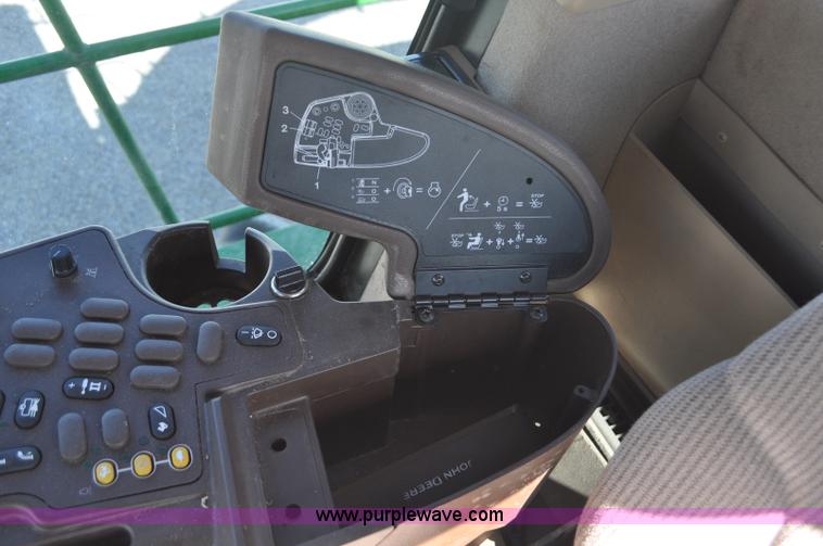 image for item F2268 2009 John Deere 7750 forage harvester