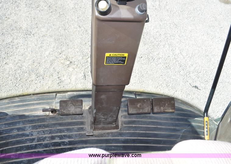 image for item F2268 2009 John Deere 7750 forage harvester