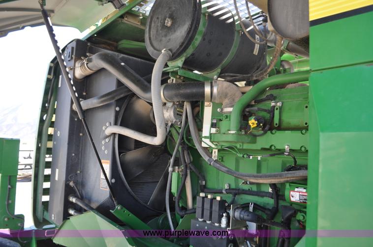 image for item F2268 2009 John Deere 7750 forage harvester