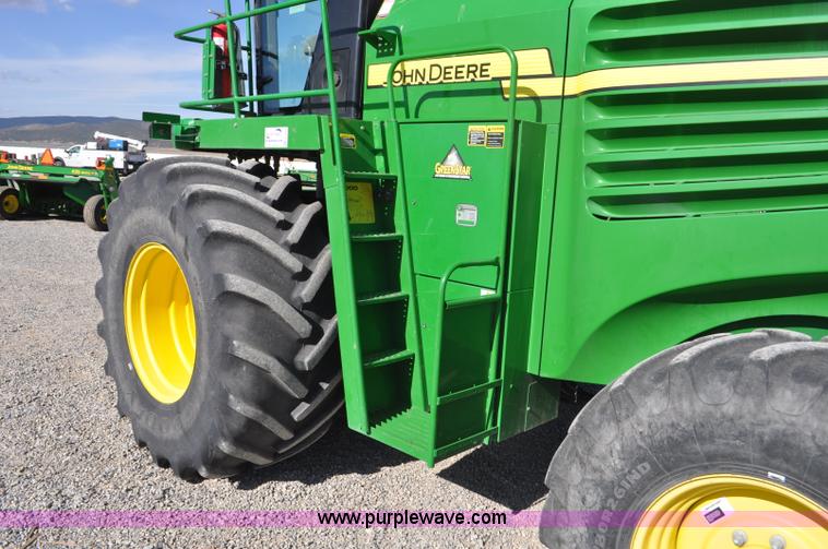 image for item F2268 2009 John Deere 7750 forage harvester