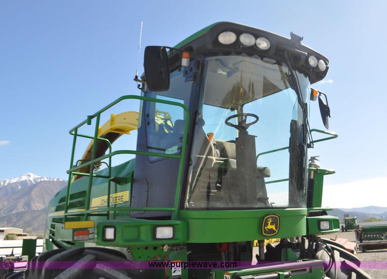 image for item F2268 2009 John Deere 7750 forage harvester