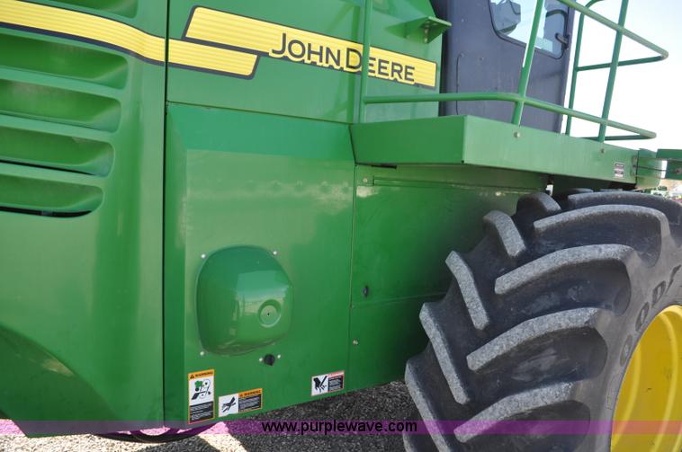 image for item F2268 2009 John Deere 7750 forage harvester