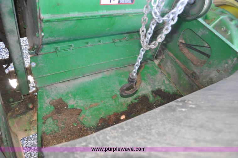 image for item F2268 2009 John Deere 7750 forage harvester