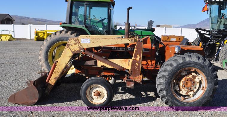 image for item F2269 Allis Chalmers 160 tractor