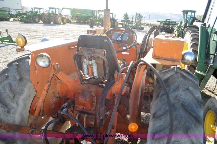 image for item F2269 Allis Chalmers 160 tractor