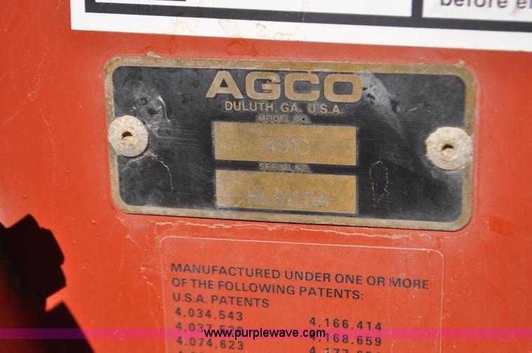 image for item F2270 2002 Hesston 4910 large square baler