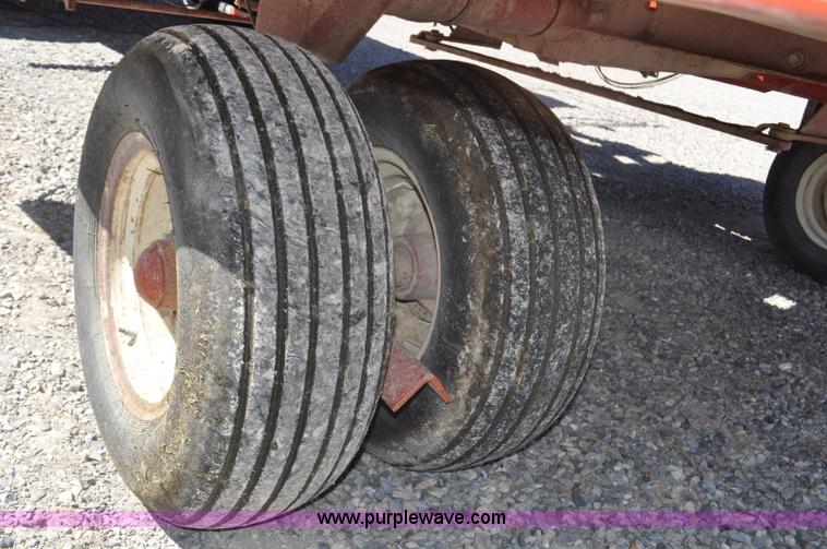 image for item F2270 2002 Hesston 4910 large square baler