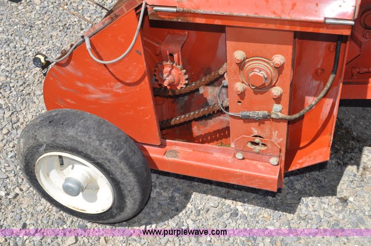 image for item F2270 2002 Hesston 4910 large square baler