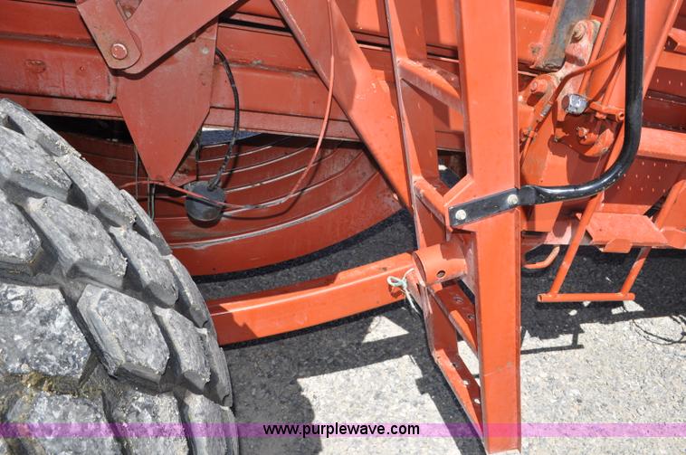 image for item F2270 2002 Hesston 4910 large square baler