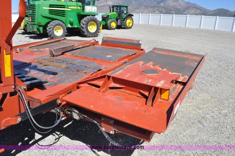 image for item F2270 2002 Hesston 4910 large square baler