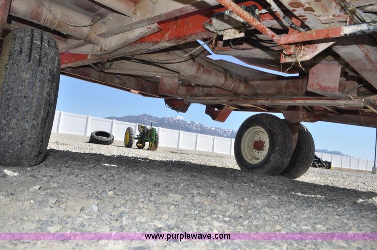 image for item F2270 2002 Hesston 4910 large square baler