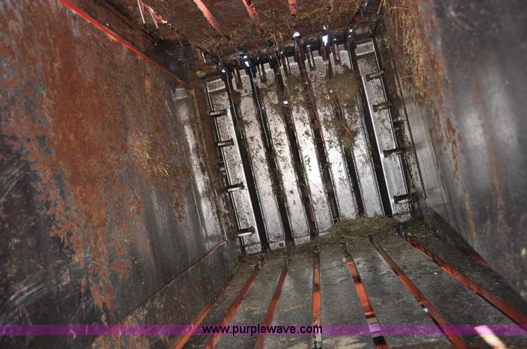 image for item F2270 2002 Hesston 4910 large square baler