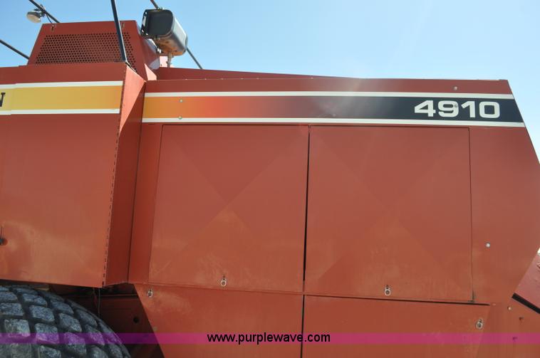image for item F2270 2002 Hesston 4910 large square baler