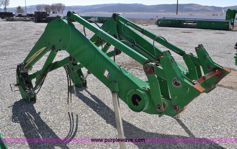 image for item F2273 John Deere 746 tractor loader