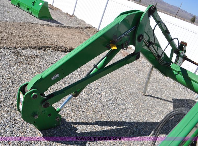 image for item F2273 John Deere 746 tractor loader