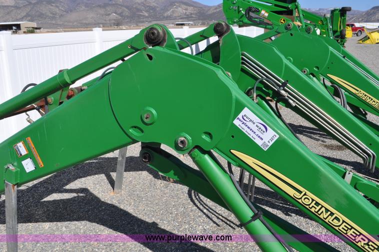 image for item F2273 John Deere 746 tractor loader