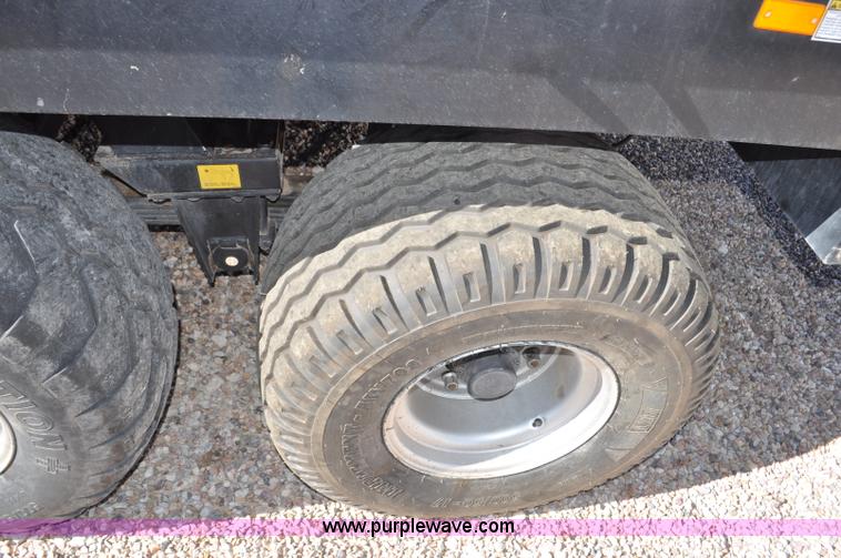 image for item F2276 2006 Case IH LBX432 large square baler