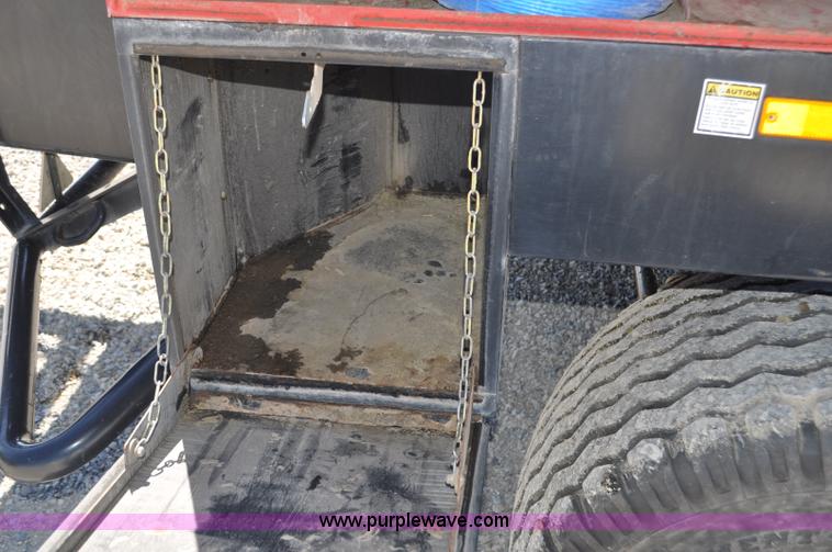 image for item F2276 2006 Case IH LBX432 large square baler