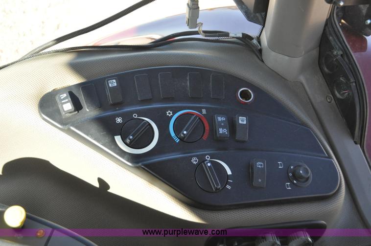 image for item F2278 2010 Case IH Magnum 210 MFWD tractor