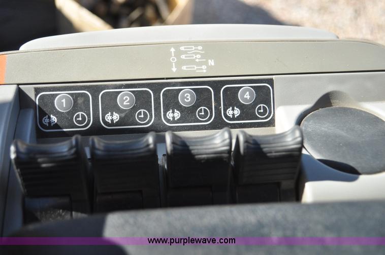 image for item F2278 2010 Case IH Magnum 210 MFWD tractor