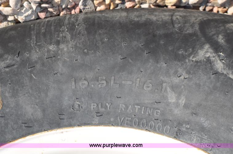 image for item F2279 2008 MacDon M200 self-propelled windrower