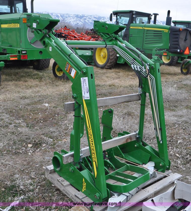image for item F2282 John Deere 512 tractor loader